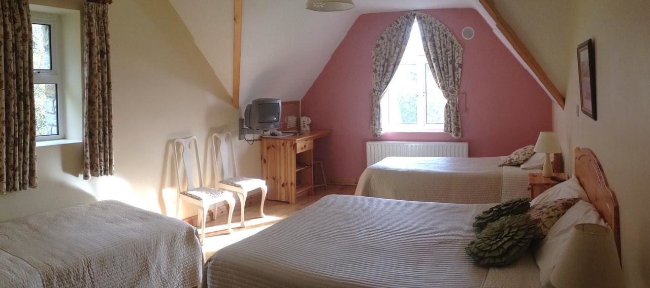 Отели типа «постель и завтрак» Yeats Lodge B&B Drumcliff-27