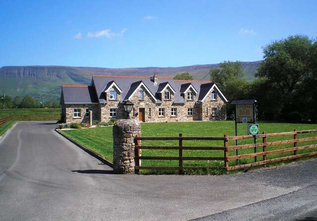 Отели типа «постель и завтрак» Yeats Lodge B&B Drumcliff-12