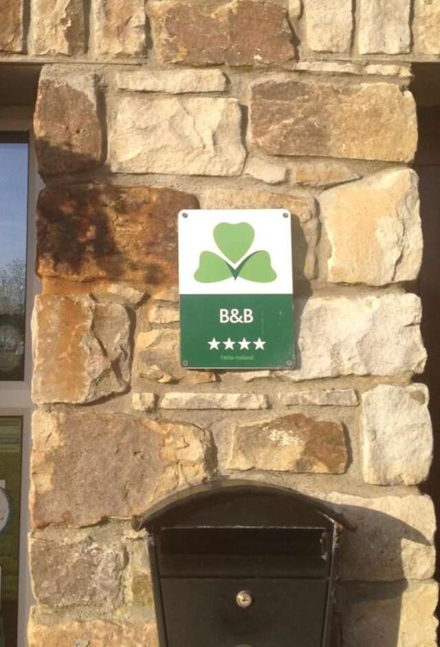 Отели типа «постель и завтрак» Yeats Lodge B&B Drumcliff-31
