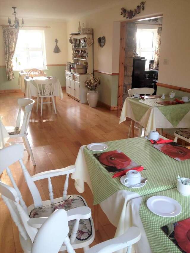Отели типа «постель и завтрак» Yeats Lodge B&B Drumcliff-9